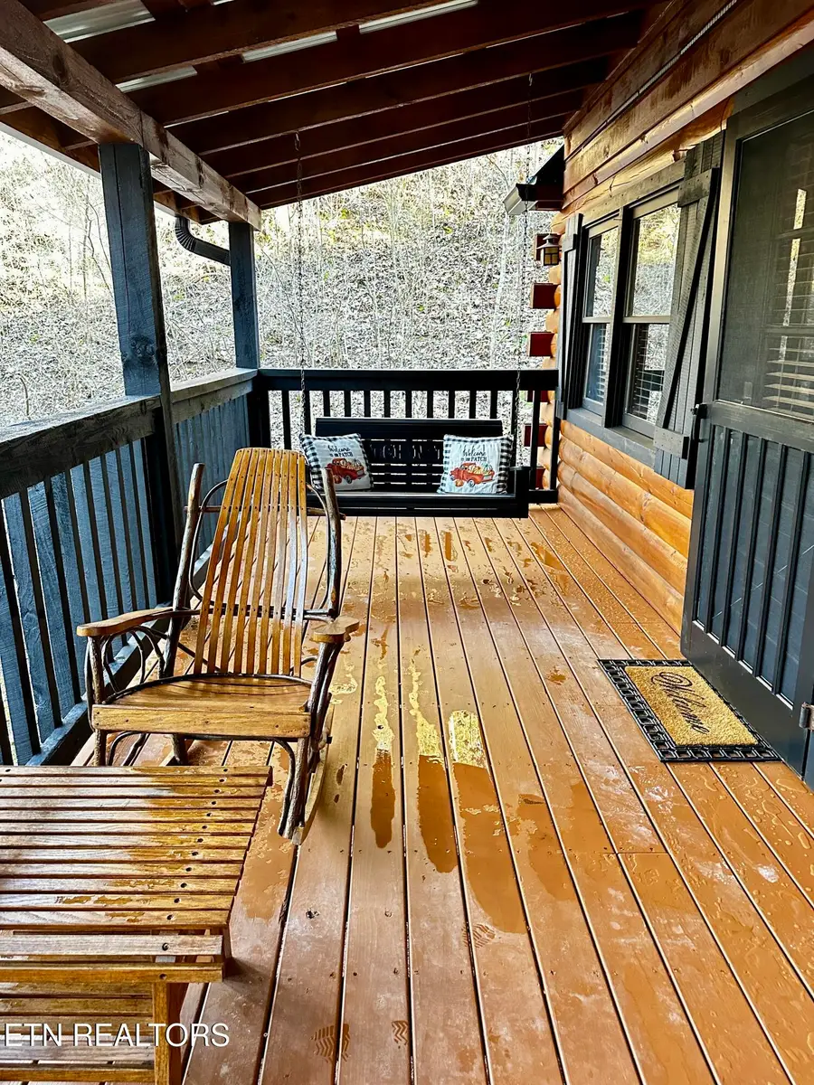 831 Bear Run Way, Sevierville, TN 37862 - #3