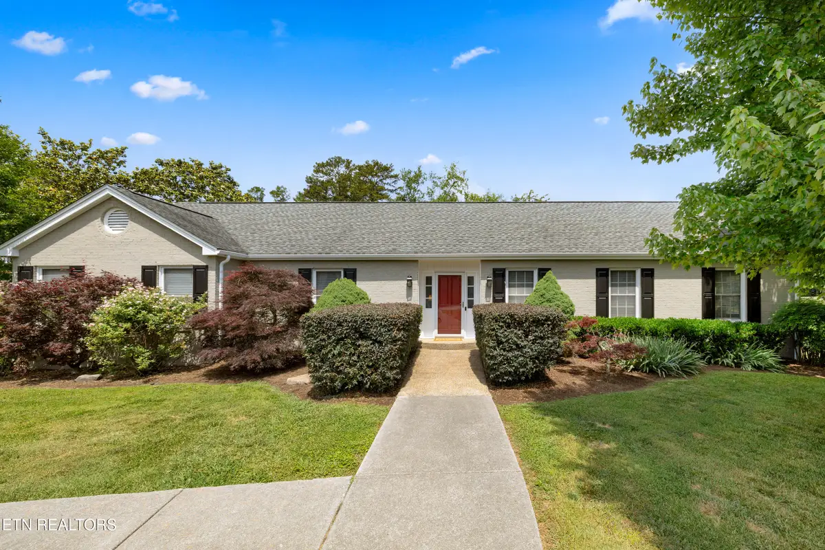5501 River Point Cove Rd, Knoxville, TN 37919 - #1