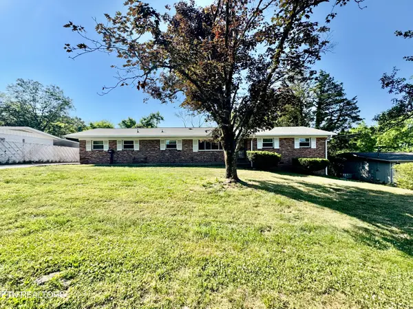 6124 Kirbury, Knoxville, TN 37909