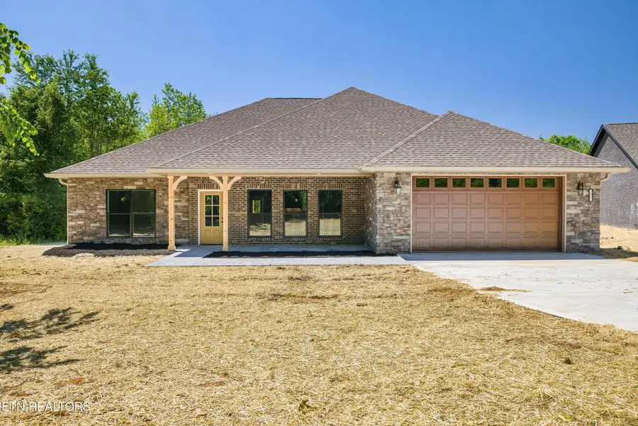 1038 S Linden Drive, Alcoa, TN 37701 - #2