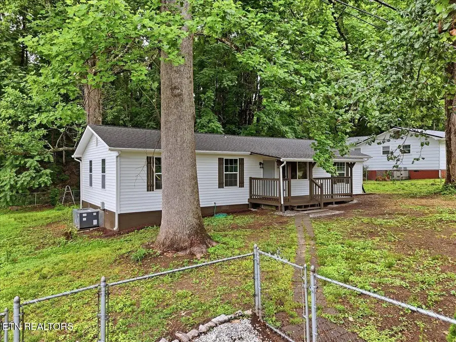 772 Clymersville Rd, Rockwood, TN 37854 - #3