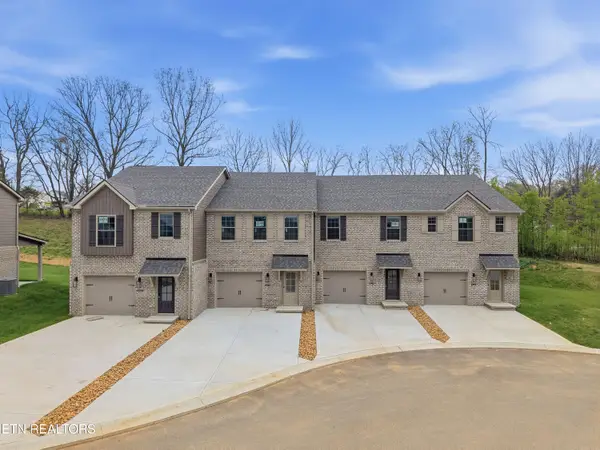 8974 Keenberg Lane, Knoxville, TN 37931