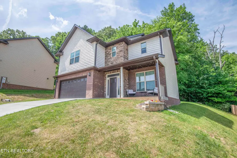 6227 Aldingham St, Knoxville, TN 37912 - #2