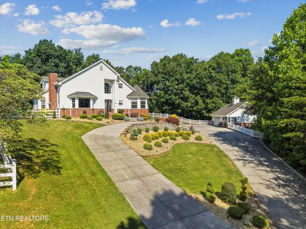 619 Emerald Ave, Kodak, TN 37764