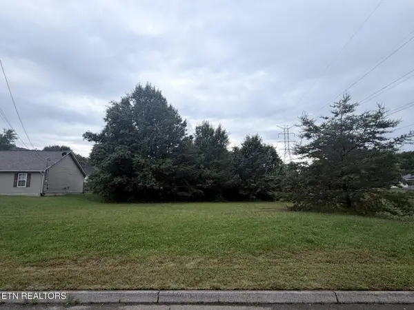 6459 Orchard Creek Lane, Knoxville, TN 37918