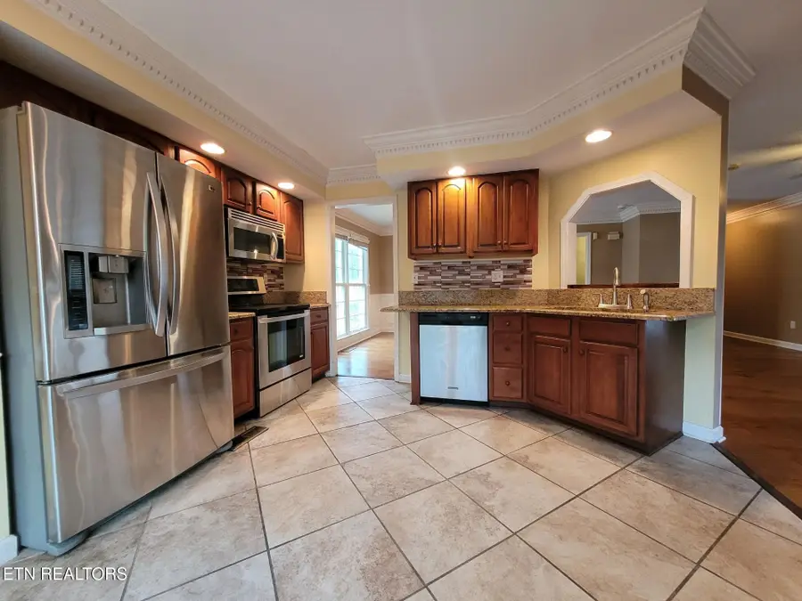 8542 Oxford Drive, Knoxville, TN 37922 - #2