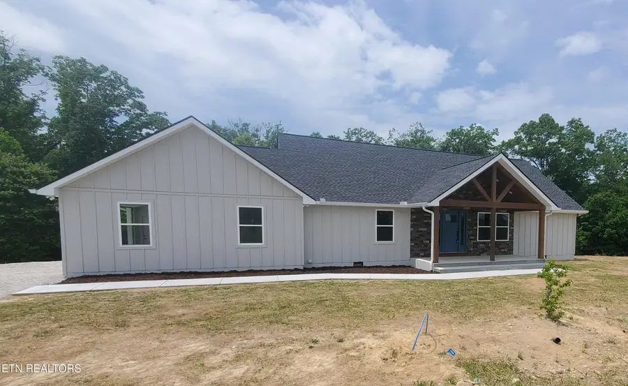 875 Elb Private Drive, Huntsville, TN 37756 - #2