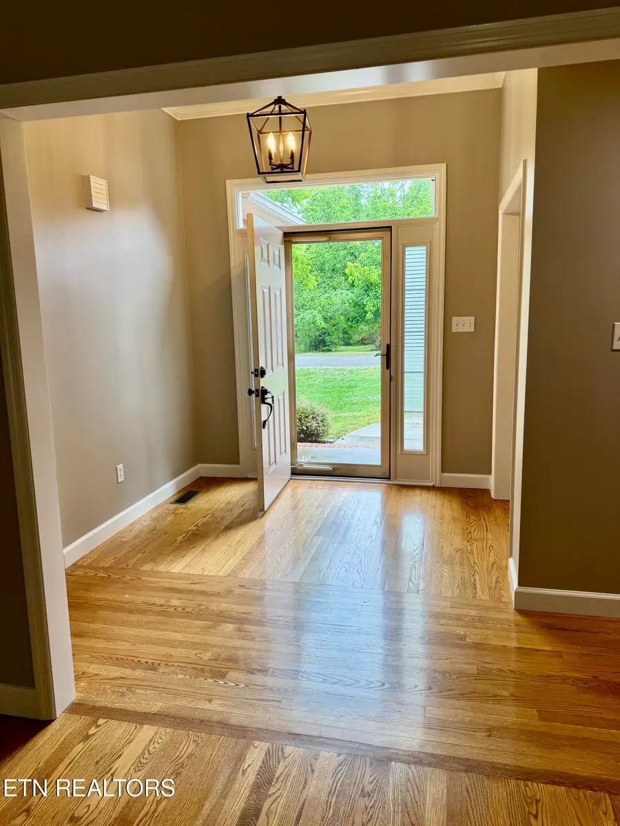 2381 Conners Creek Circle, Knoxville, TN 37932 - #2