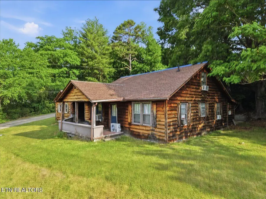 2633 Harriman Hwy, Harriman, TN 37748 - #2