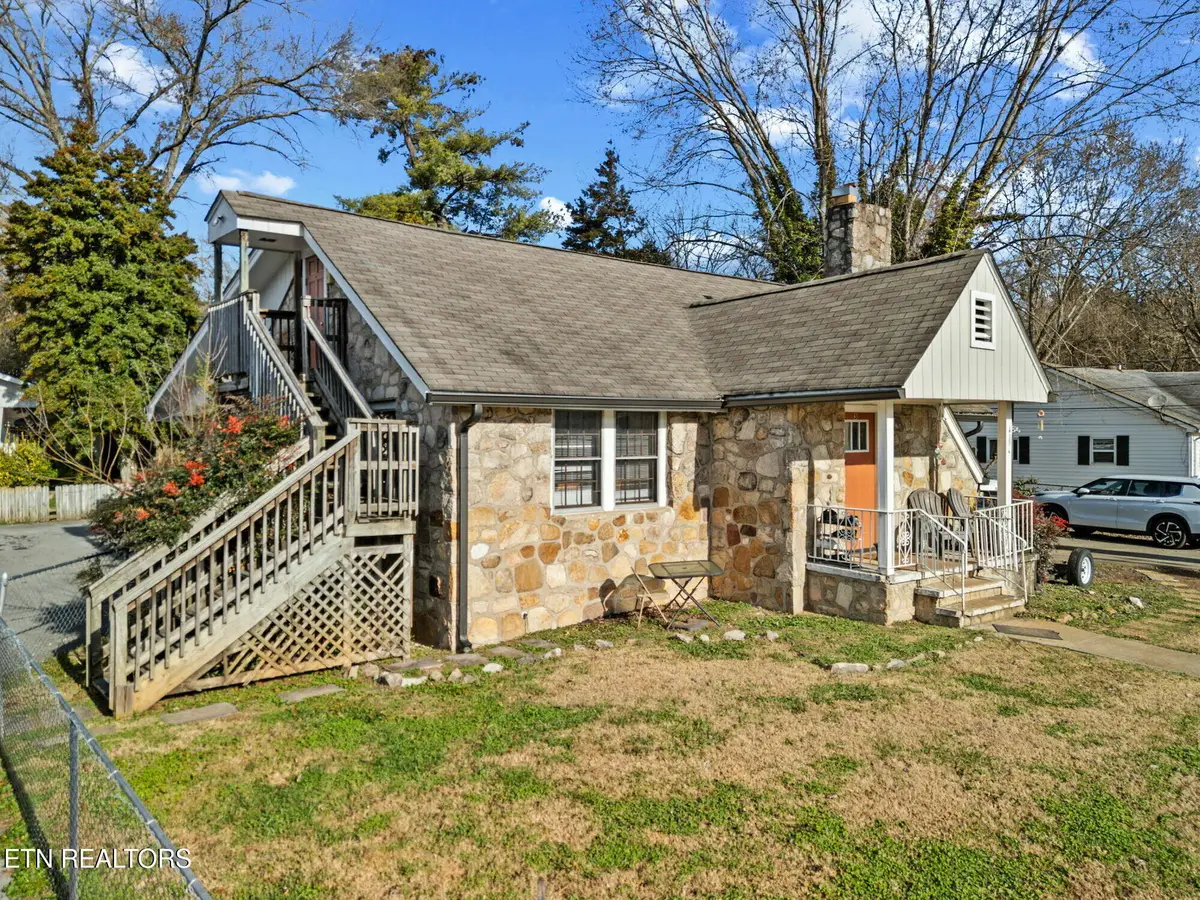 405 NE Durbin Drive, Knoxville, TN 37912 - #1