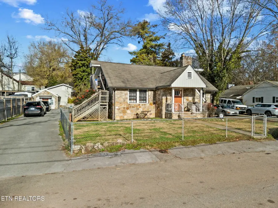 405 NE Durbin Drive, Knoxville, TN 37912 - #2