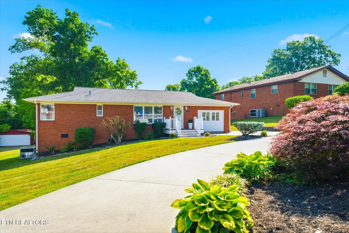 103 Elm St, Clinton, TN 37716 - #1