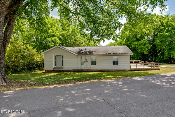 902 Carding Machine Rd, Loudon, TN 37774