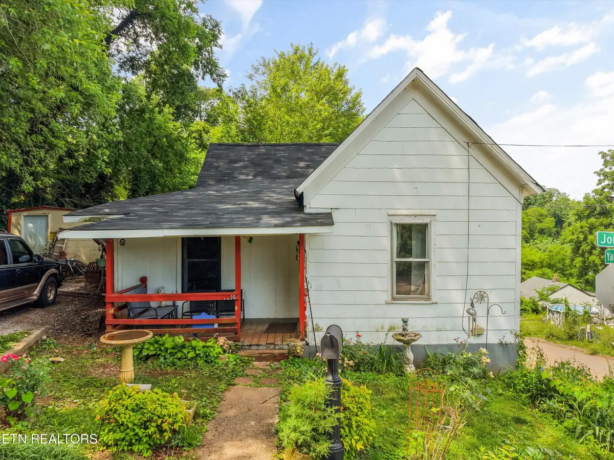 2401 Jones St, Knoxville, TN 37920 - #1