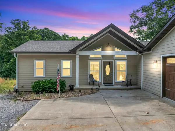 475 Short Bark Rd, Madisonville, TN 37354