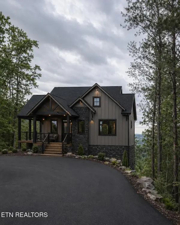438 Hawken Drive, Walland, TN 37886