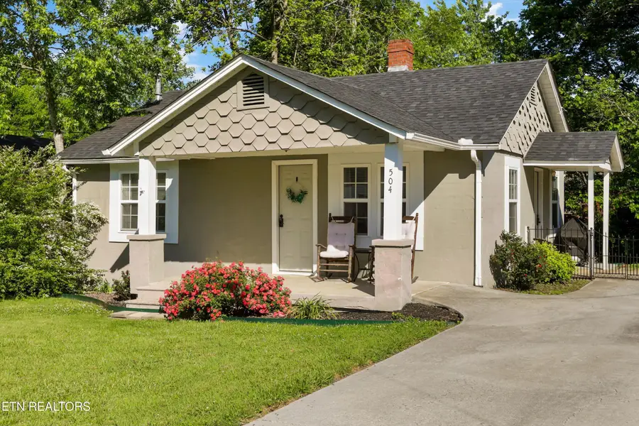 504 Cherokee Ave, Clinton, TN 37716 - #3