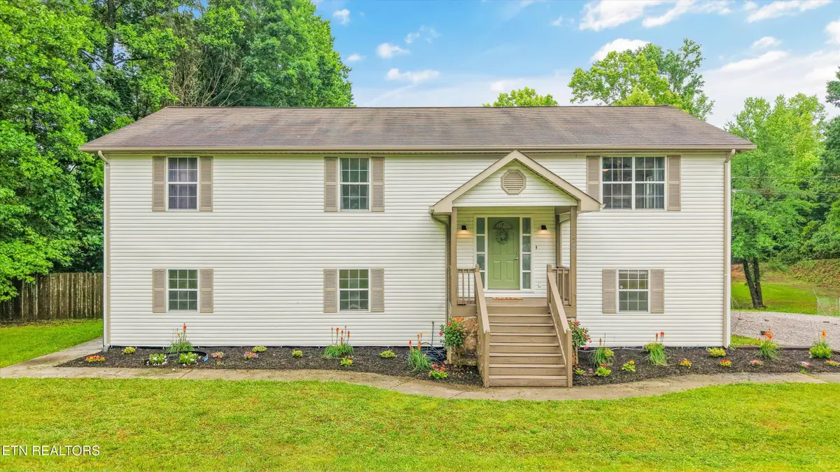 12200 Yarnell Rd, Knoxville, TN 37932 - #1