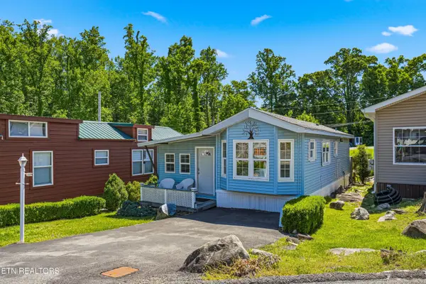 5355 Parkway Pkwy #25, Cosby, TN 37722