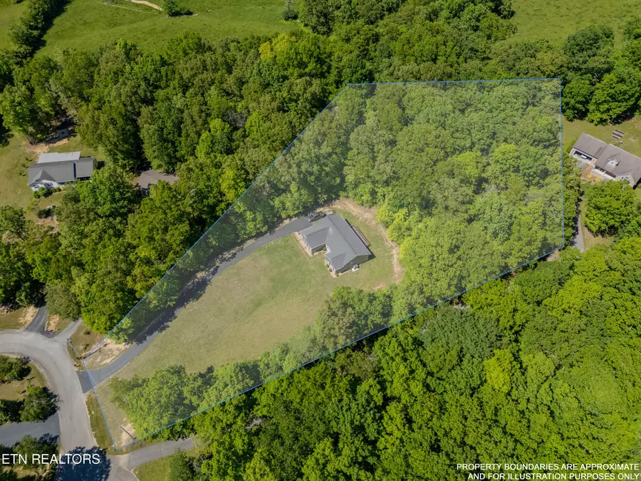 379 Hilltop Drive, Crossville, TN 38555 - #2