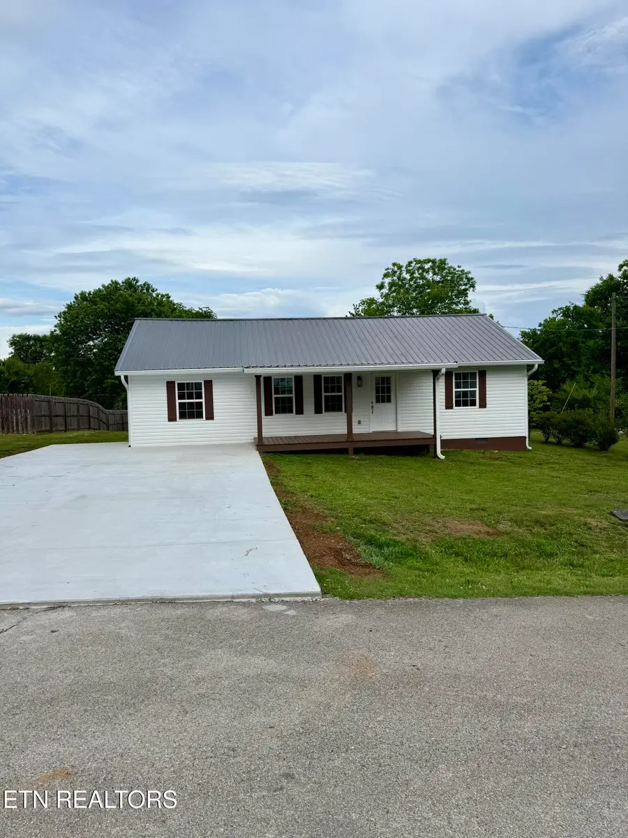 404 Greenwood Circle, Madisonville, TN 37354 - #3