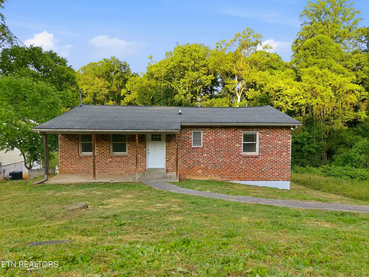916 Graves St, Knoxville, TN 37915 - #1