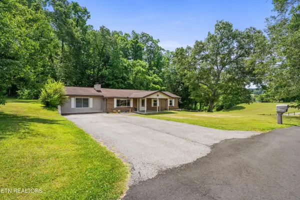 7712 Kinnamon Rd, Knoxville, TN 37920