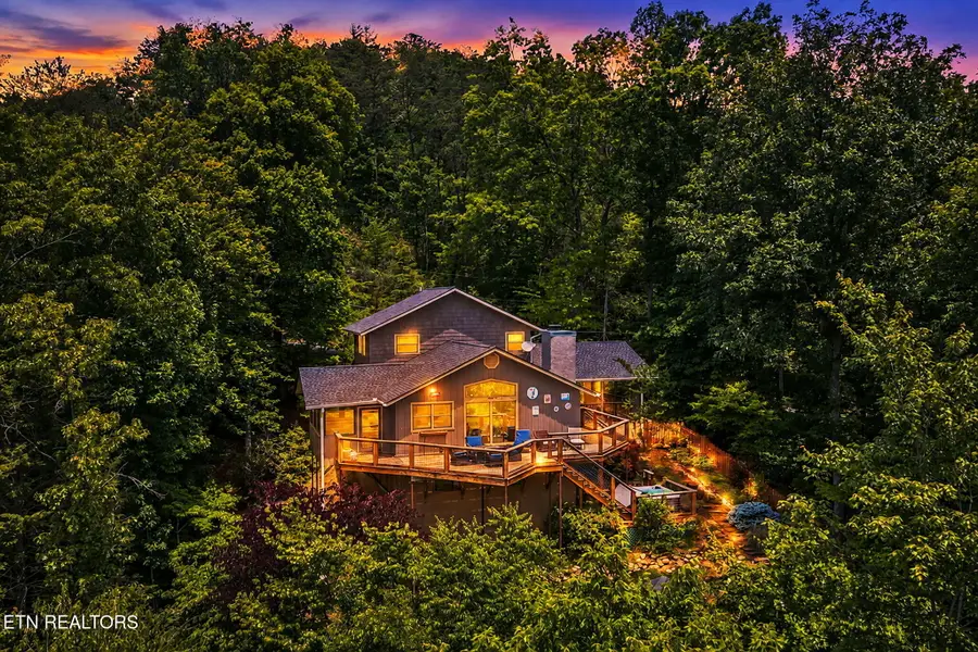 347 Overview Drive, Gatlinburg, TN 37738 - #2