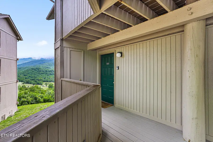3710 Weber Rd #UNIT 201-B, Gatlinburg, TN 37738 - #3