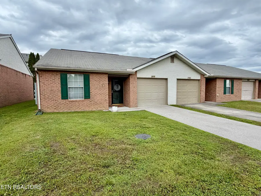 8045 Stablegate Way, Powell, TN 37849 - #2