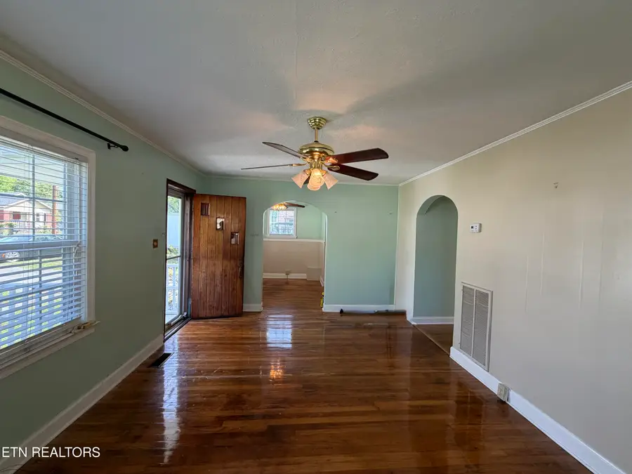 4034 Alma Ave, Knoxville, TN 37914 - #2