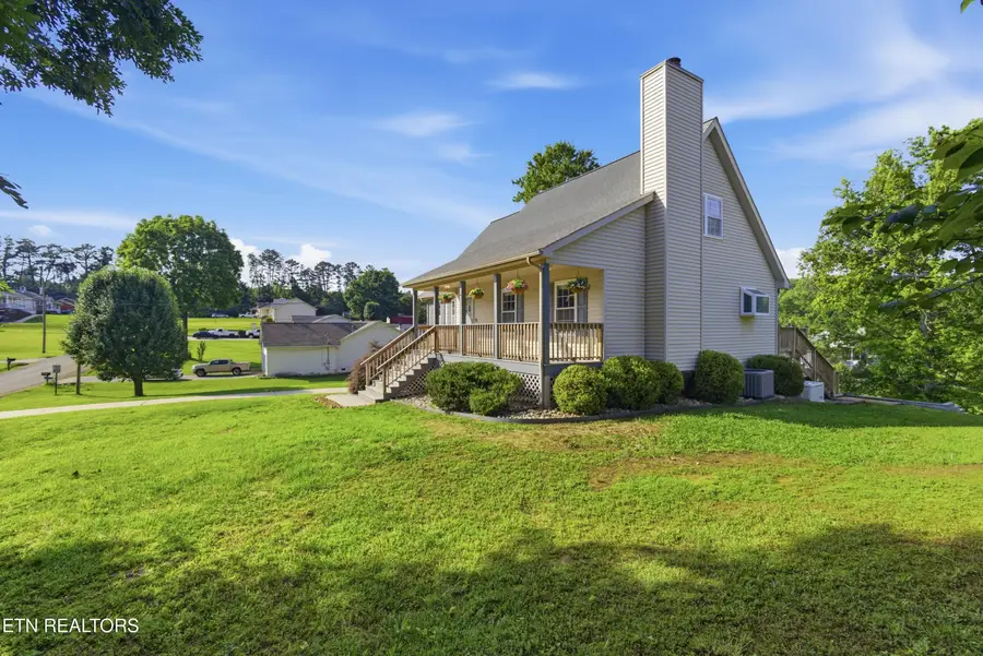 135 Rebel Rd, Harriman, TN 37748 - #2