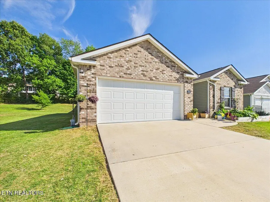 703 Tellico Ave, Athens, TN 37303 - #3