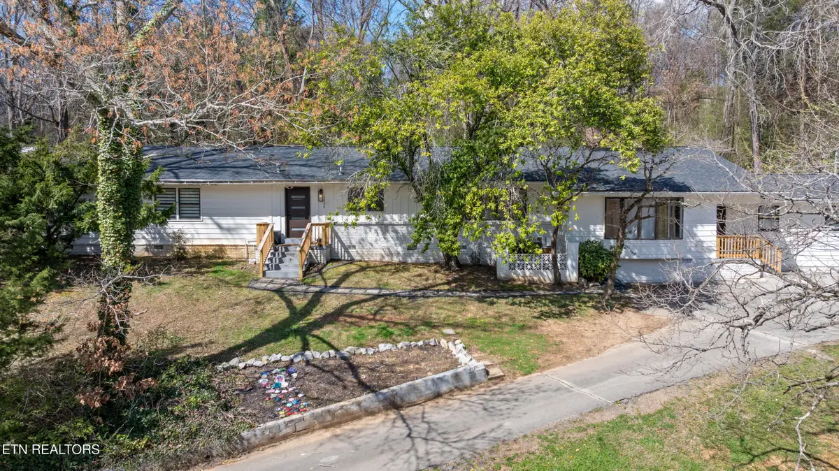 6020 Weems Rd, Knoxville, TN 37918 - #1
