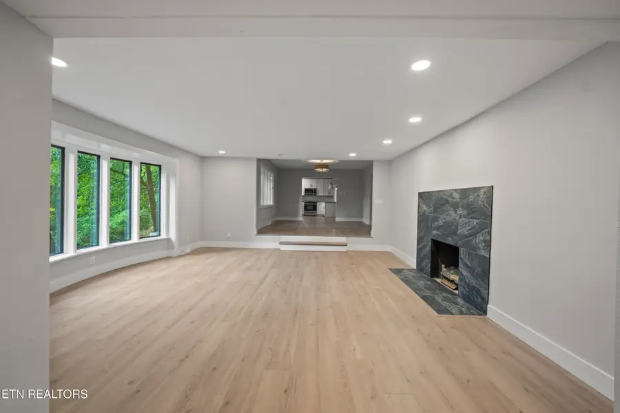 6020 Weems Rd, Knoxville, TN 37918 - #2