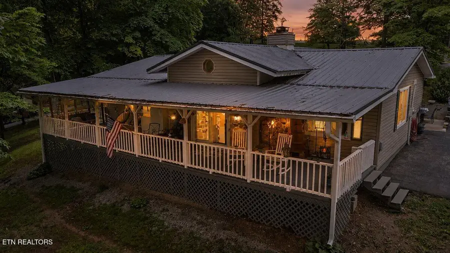 261 Rain Valley Rd, Lafollette, TN 37766 - #2