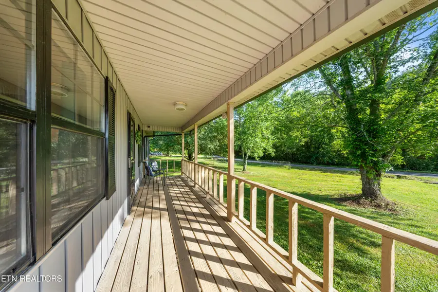 151 Pond Rd, Oliver Springs, TN 37840 - #3