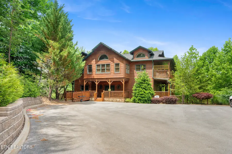 213 Dogwood Point Way, Gatlinburg, TN 37738 - #3