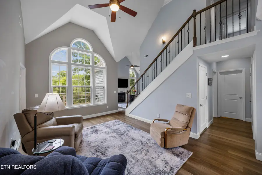 1084 Hillside Lane, Lenoir City, TN 37771 - #3
