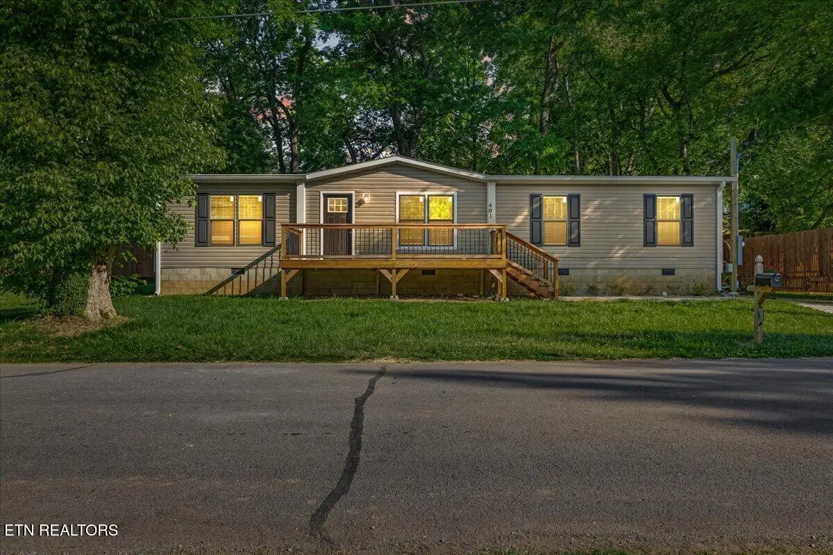 403 W Bank St, Athens, TN 37303 - #1