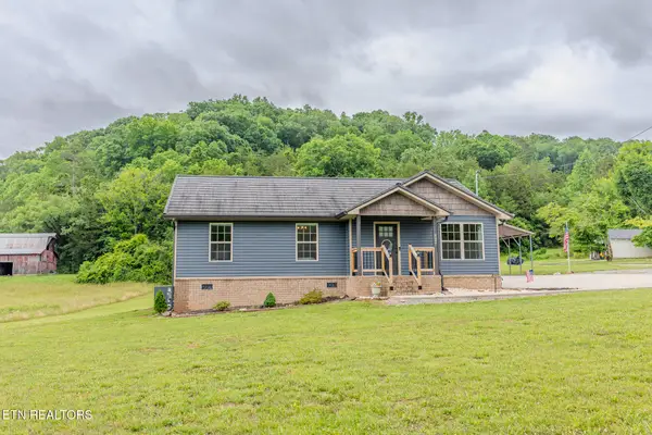 3988 Dutch Valley Rd, Clinton, TN 37716