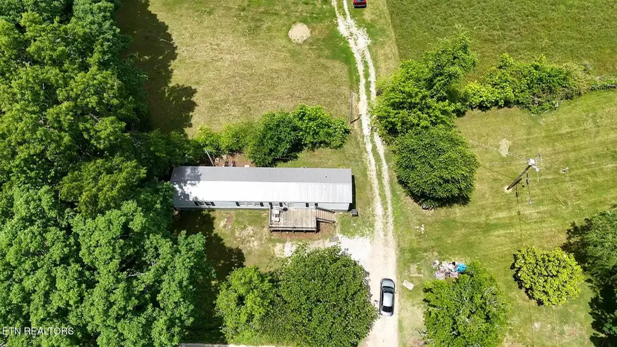 647 W Robbins Rd, Robbins, TN 37852 - #2