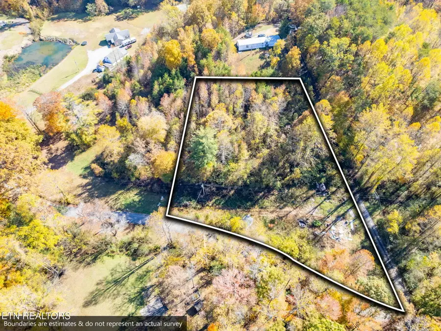 1395 Mountain View Rd, Rockwood, TN 37854 - #2