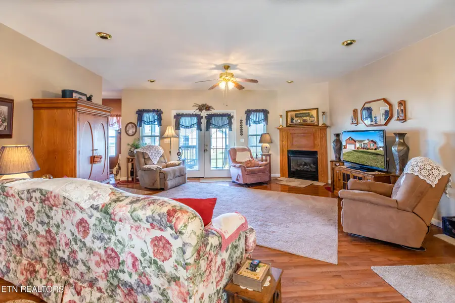 159 Austin Lane, Jacksboro, TN 37757 - #2