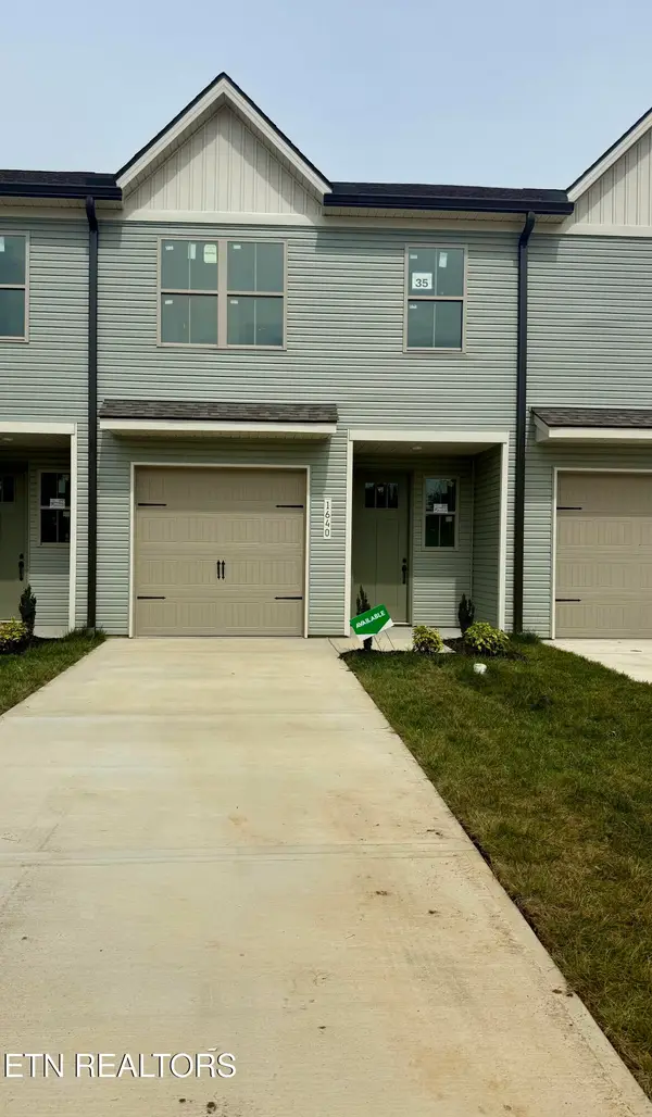 1640 Bennett Village Drive, Maryville, TN 37804