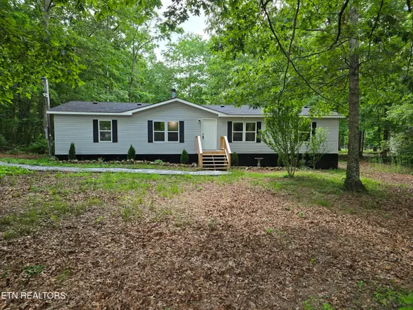 601 Foxwood Drive, Crossville, TN 38571