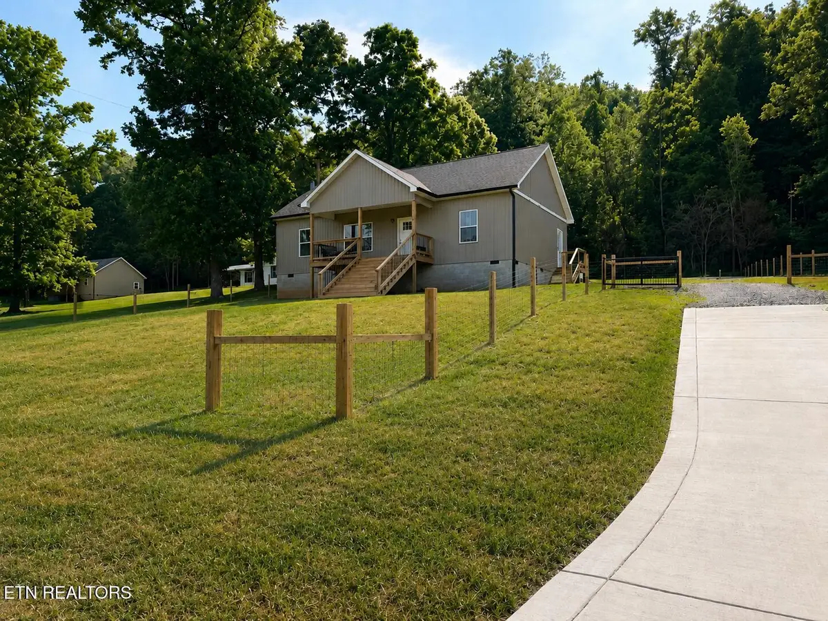 12274 N Nopone Valley Rd, Decatur, TN 37322 - #1