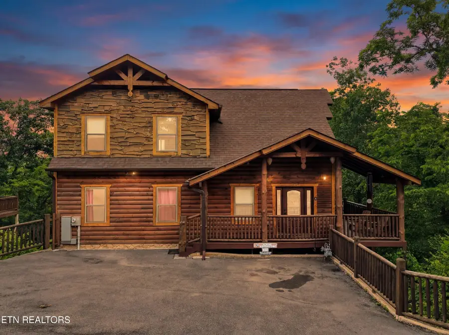 452 Alpine Mountain Way, Pigeon Forge, TN 37863 - #3