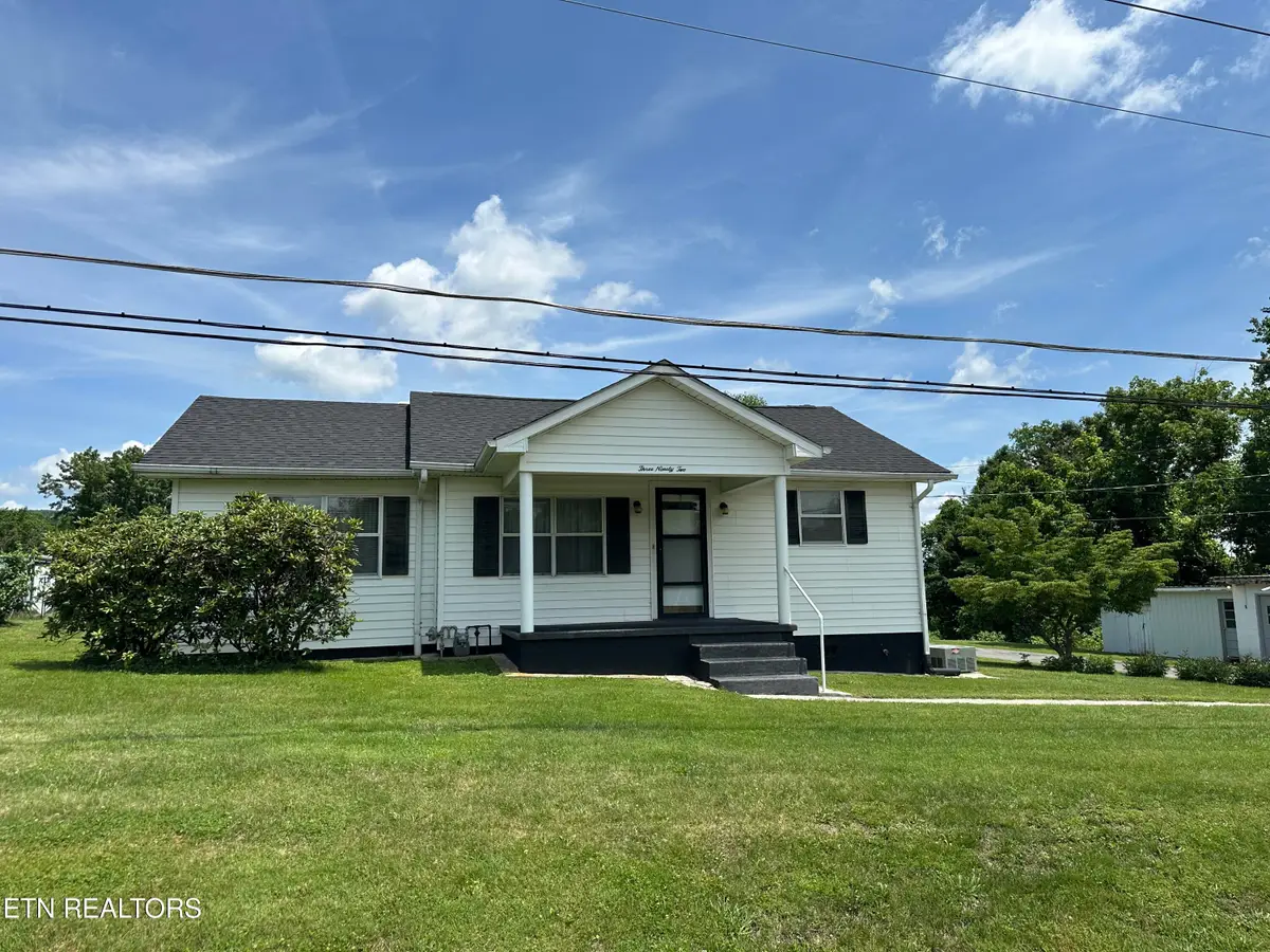 392 Tedder St, Rockwood, TN 37854 - #1