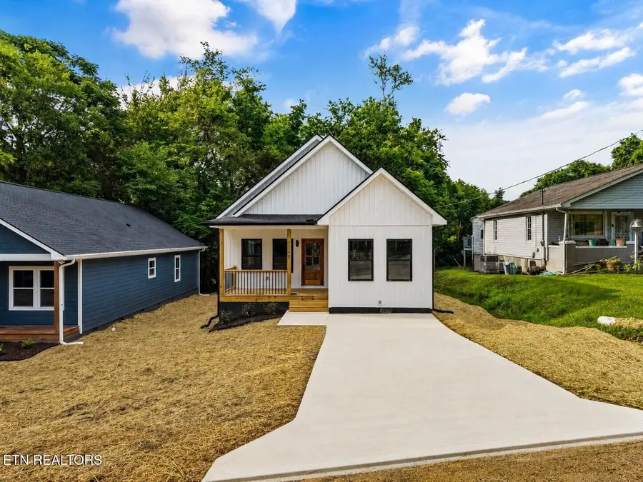 1308 NE Ezell St, Knoxville, TN 37917 - #2